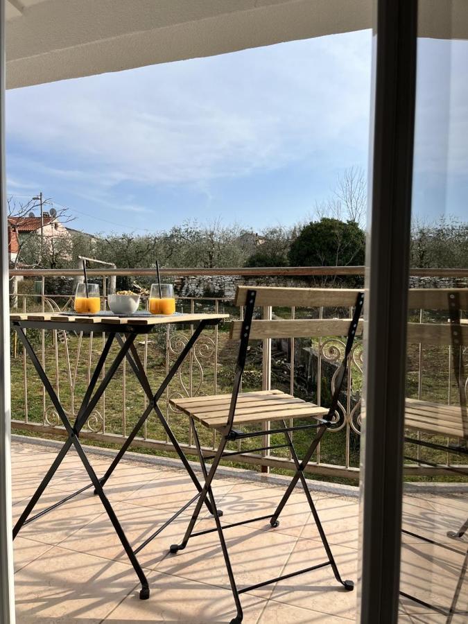 Apartment Lorun 47 Tar-Vabriga Dış mekan fotoğraf